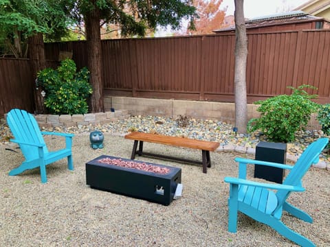 Spring, Seating area