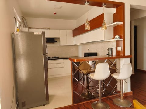Kitchen or kitchenette, Dining area, oven, stove