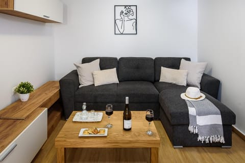 Nicolas Urban Comfort Living Apartment in Crete