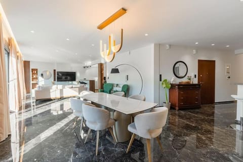 Living room, Dining area