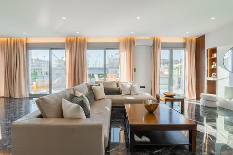 Living room, Seating area