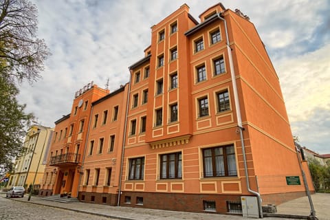 Property building, Facade/entrance