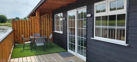 Waterfront Lodges - North Cabin Cabin in Leitrim, Co. Leitrim, Ireland