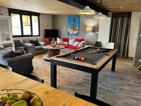 Billiard, Seating area