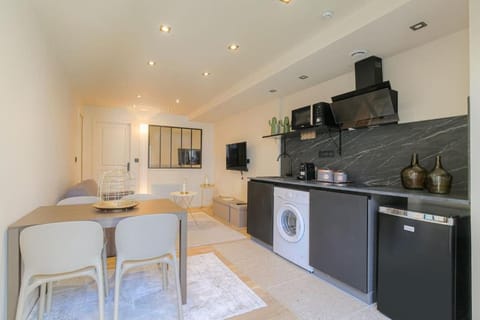 Bright & Cozy Apartment in Villeurbanne, near Lyon Apartment in Villeurbanne