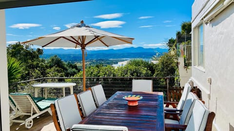 Balcony/Terrace, Dining area, Mountain view, Sea view, sunbed