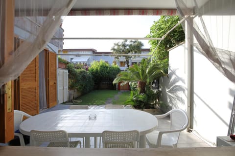 Casa Lella Apartment in Fregenae