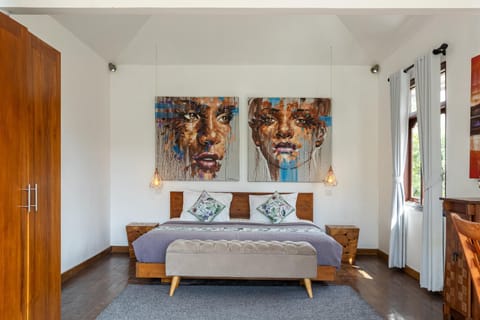 Bed, Decorative detail, Bedroom, wardrobe