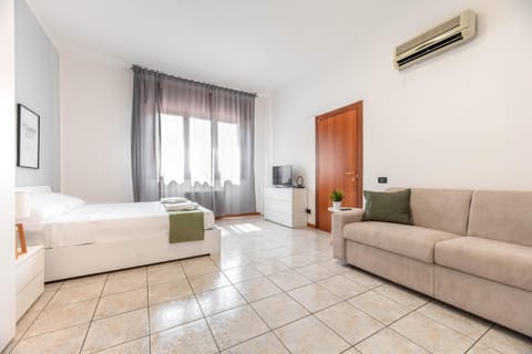 Italstay - Aspetti Shining 9 - 2 min tram Stop Apartment in Padua