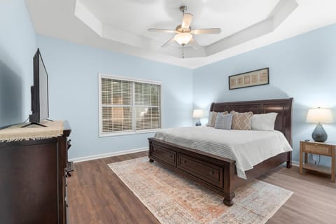 Serene Family Home - Quiet Area Close to GSU House in Statesboro