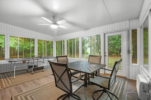 Serene Family Home - Quiet Area Close to GSU House in Statesboro