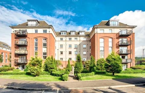 Bright & Modern Flat Apartment in Edinburgh