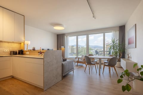 Kitchen or kitchenette, Living room