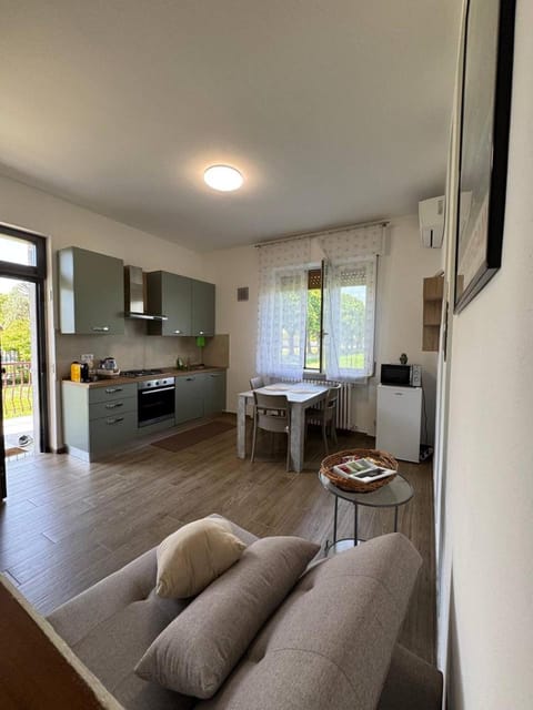 Kitchen or kitchenette, Living room, stove