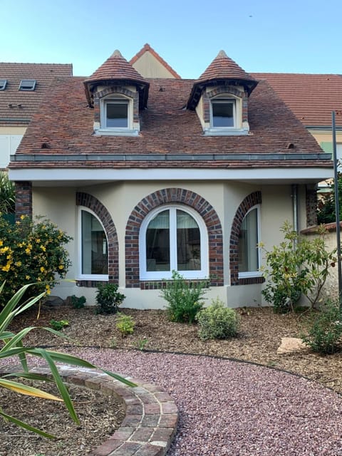 Le Carré Courtois Apartment in Chartres