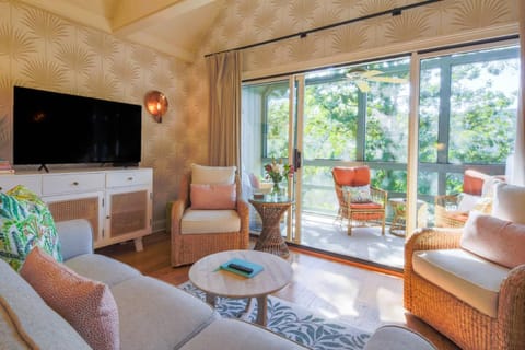 Palm Bungalow House in Kiawah Island