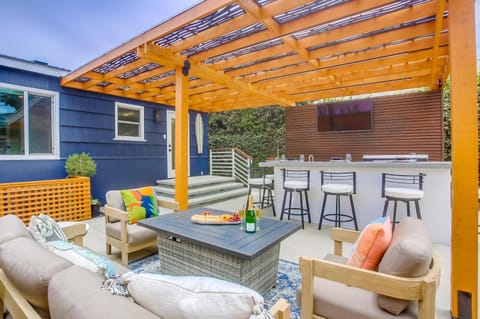 Windansea Family Retreat House in La Jolla