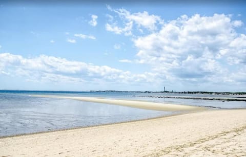 Serene Condo for Cozy Cape Getaway House in North Truro
