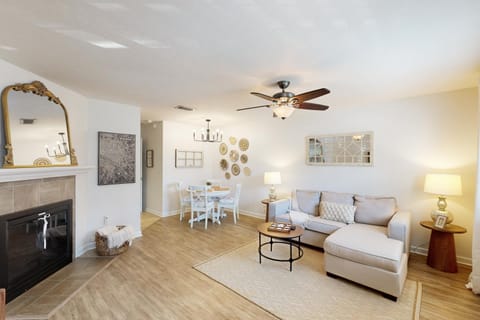 Hike, Fish and Relax Tallahassee Townhome with Patio! House in Tallahassee