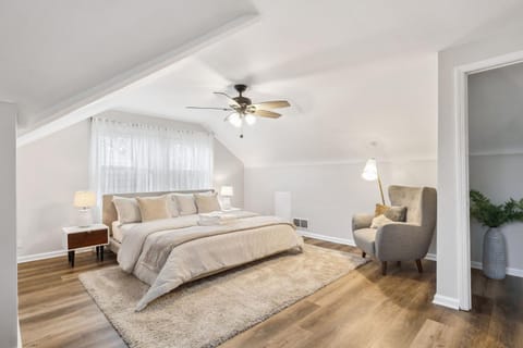 Comfort & Style - Mins to CLE Clinic - Family Friendly House in Cleveland Heights