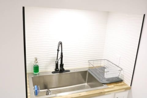 Luxury king bed parking & washer Apartment in Rotterdam