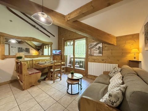Studio Cabine Mezzanine à Praz-Sur-Arly, proche pistes et lac, parking, balcon, 6 pers. - FR-1-603-105 Cabin in Megève