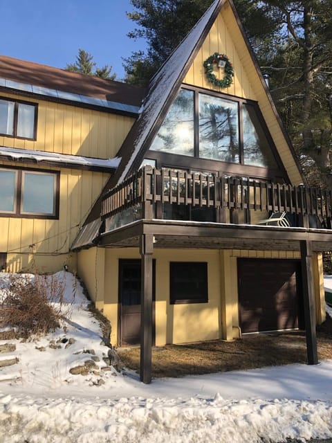 Chalet on Private Alderbrook Lake Chalet in Bolton