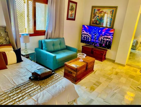 Stunning suite at Hotel Del Golf, 5 stars and frontline Golf, Porto Banus, Marbella Bed and Breakfast in Marbella