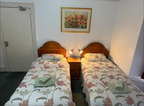 The Bliss 3 Home stay, En-suite, Self check in with smart lock, Non Smoking Home in and out, Zero tolerance for noise after 11pm Vacation rental in Southampton