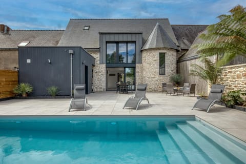 Patio, Swimming pool
