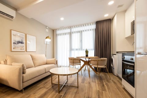 Cortes Suites by Concept Flats Apartment in Valencia