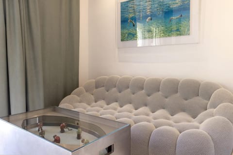 Communal lounge/ TV room, Living room