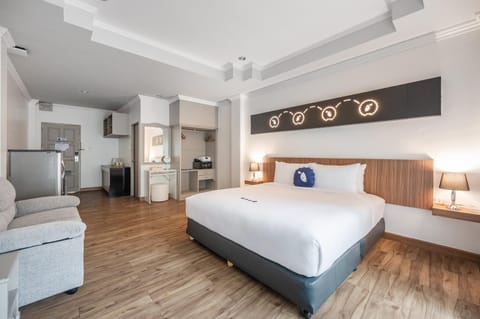 Bed, Photo of the whole room, Bedroom, wardrobe