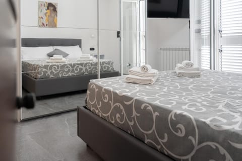 Bed, Bedroom, wardrobe