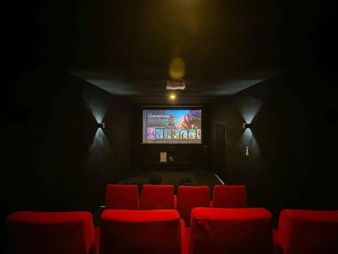 Villa avec piscine, Cinéma, terrain privé Villa in Île-de-France