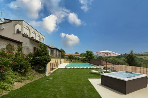 Garden, Swimming pool