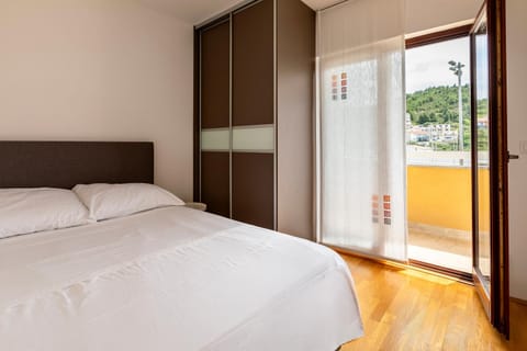 Luxury comfort apartment Dugi Rat Apartment in Split-Dalmatia County