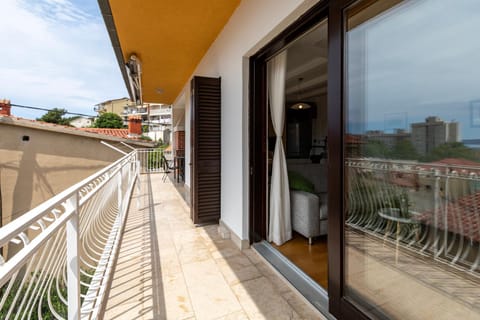 Luxury comfort apartment Dugi Rat Apartment in Split-Dalmatia County