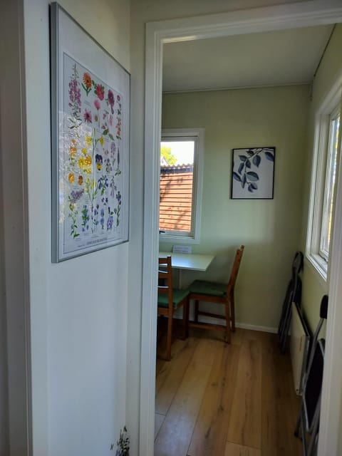 Værelse i hytte ved stege nor Campground/
RV Resort in Stege