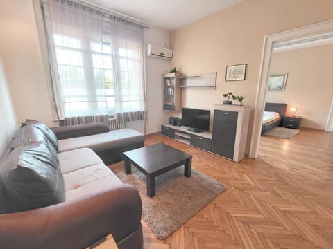 Parliament City Centre PROMO PRICE Apartment in Belgrade