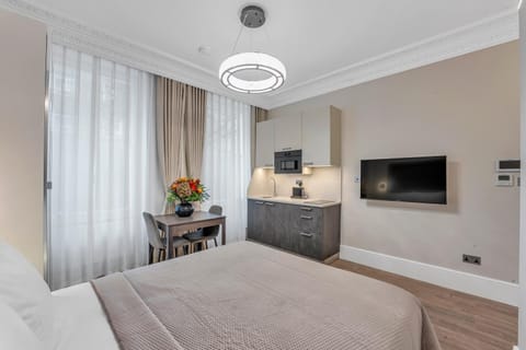 Kitchen or kitchenette, Photo of the whole room