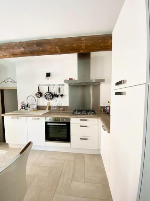 Maison de village à Ribeyret 2 à 4 pers à la Montagne WIFI House in Provence-Alpes-Côte d'Azur