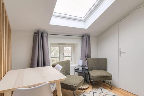 Studio cosy, climatisé, Caluire-Lyon Apartment in Caluire-et-Cuire