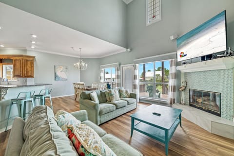 Lagoon Luxury House in West Beach