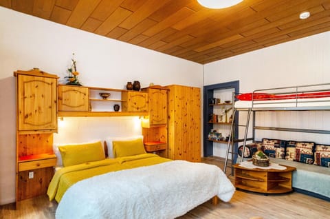 Property building, Living room, Bedroom