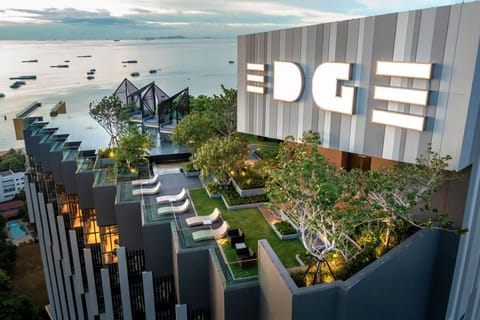 Property building, Garden, Balcony/Terrace, Sea view