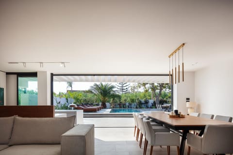 Living room, Swimming pool