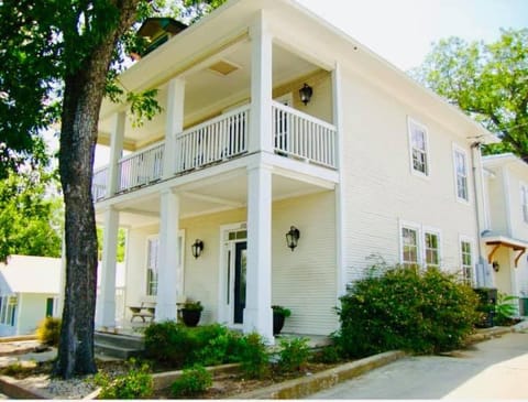 Property building, Street view