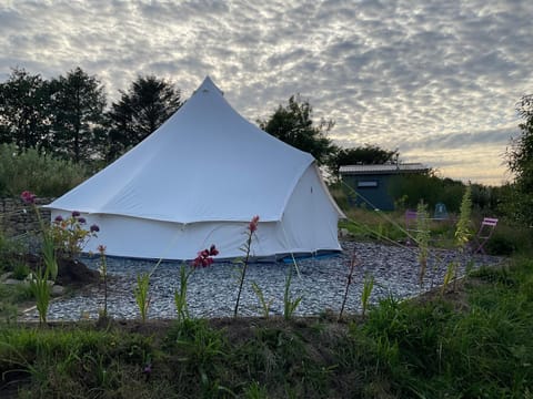 Glamping Meadow Bell Tent Luxury tent in England