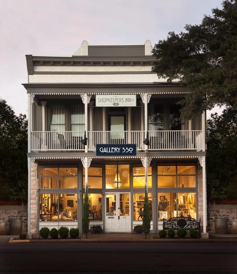 Property building, Facade/entrance